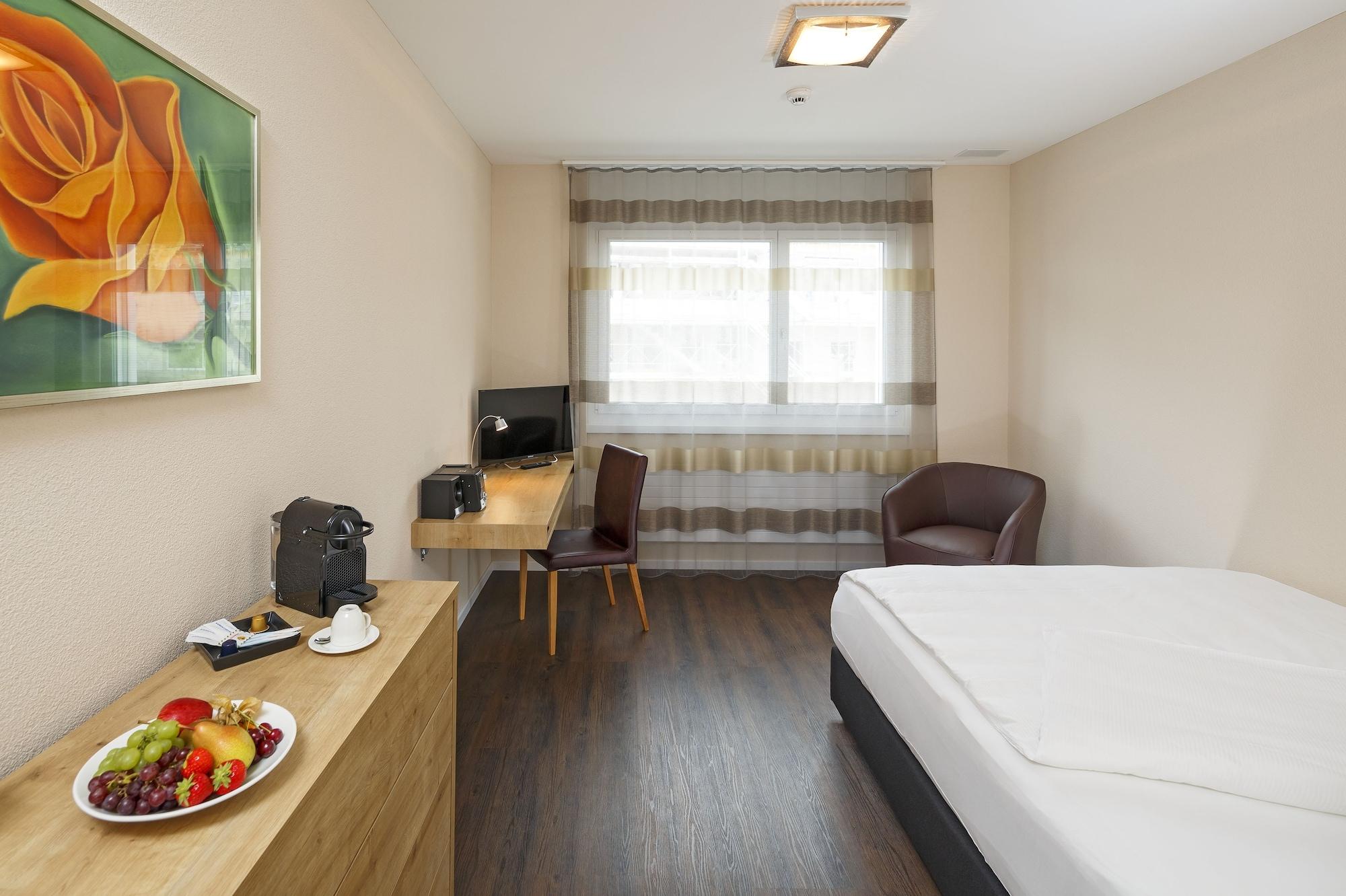 Villmergen Swiss Quality Hotel Екстер'єр фото