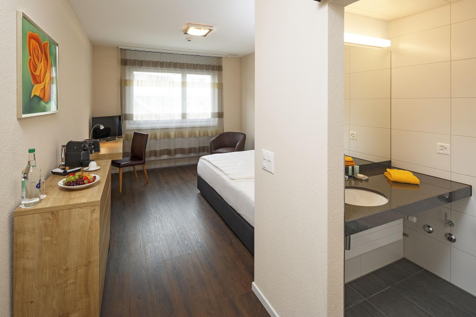 Villmergen Swiss Quality Hotel Екстер'єр фото