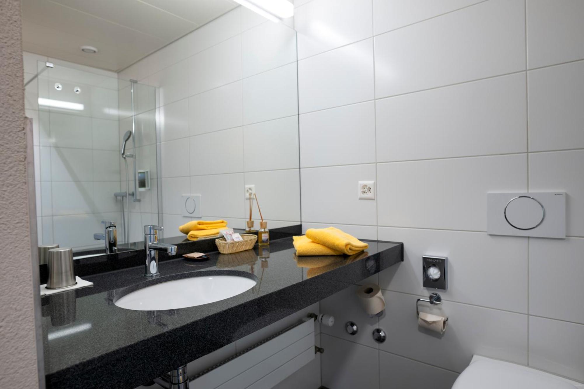 Villmergen Swiss Quality Hotel Екстер'єр фото